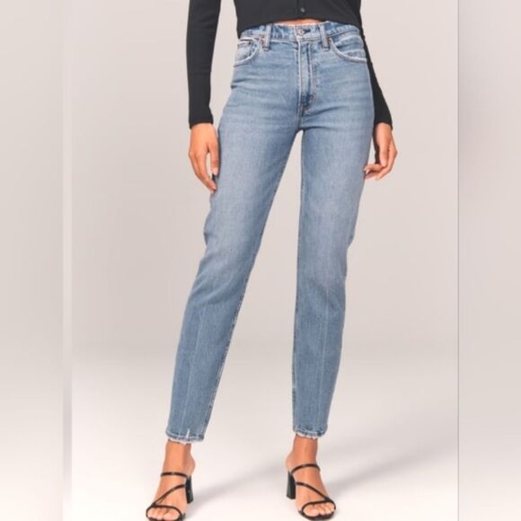 Abercrombie & Fitch Women's Distressed The Mom High Jeans Light Wash 31S EUC - Picture 1 of 16